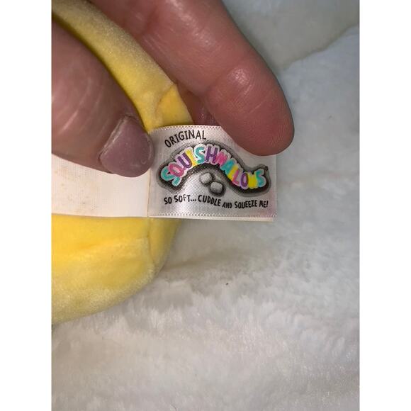 Squishmallow Gerard the Yellow Chick Mini Plush Toy - Picture 3 of 5